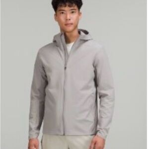lululemon athletica Men's Light Gray Hooded Packable Jacket
